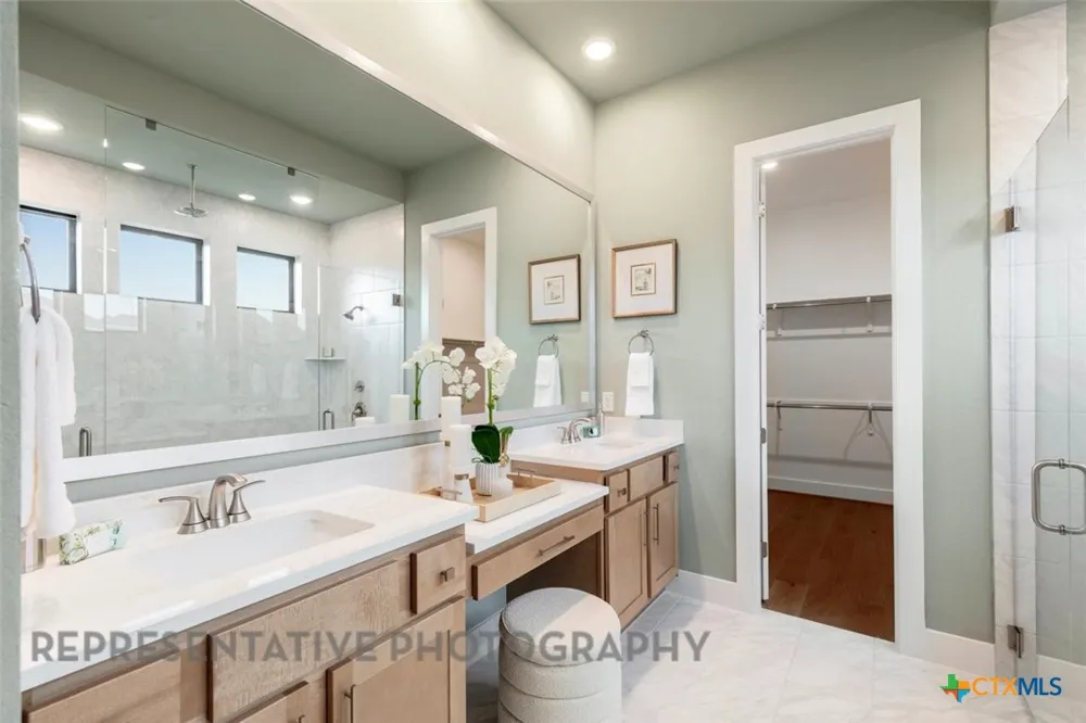 2219 Altiplano San Antonio, TX 78245