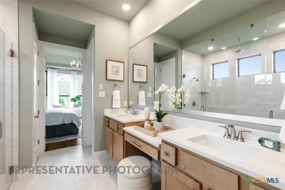 2219 Altiplano San Antonio, TX 78245