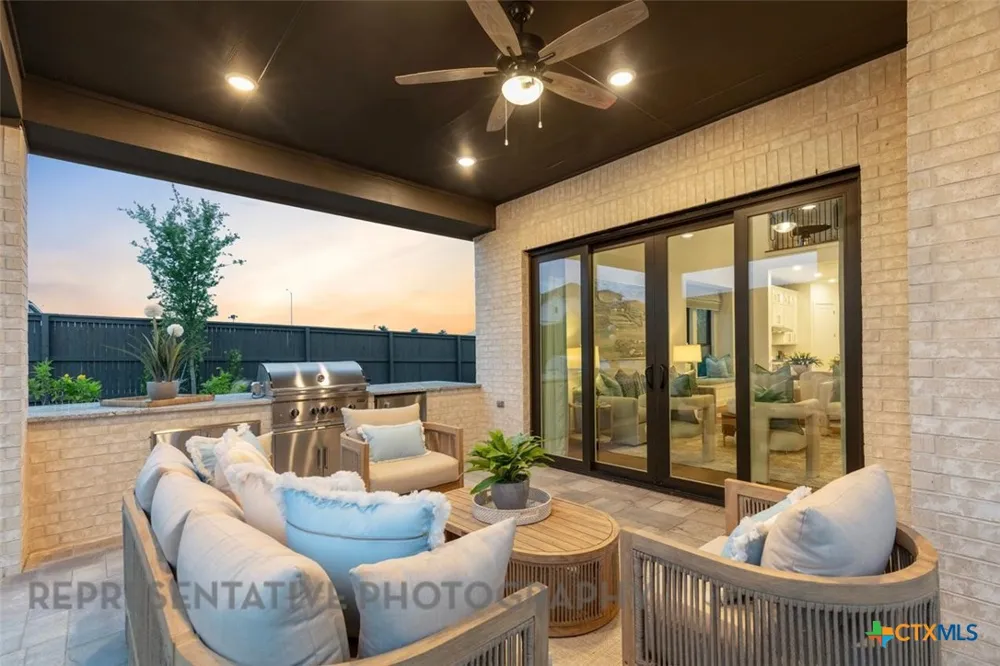 2219 Altiplano San Antonio, TX 78245