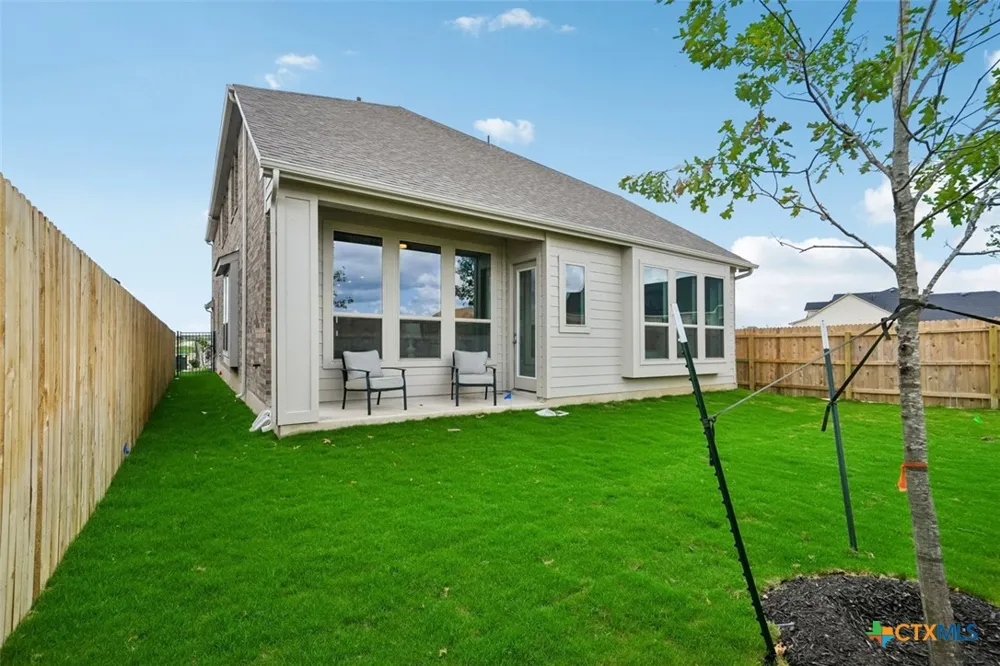 2219 Altiplano San Antonio, TX 78245