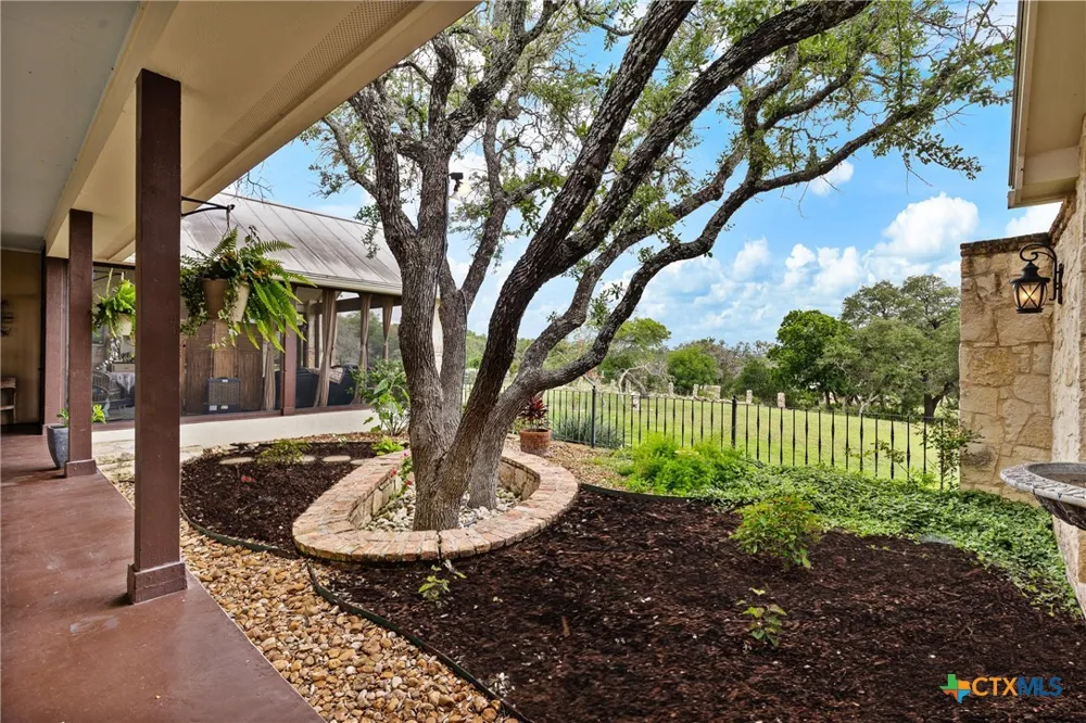 204 Kendall Jackson Comfort, TX 78013