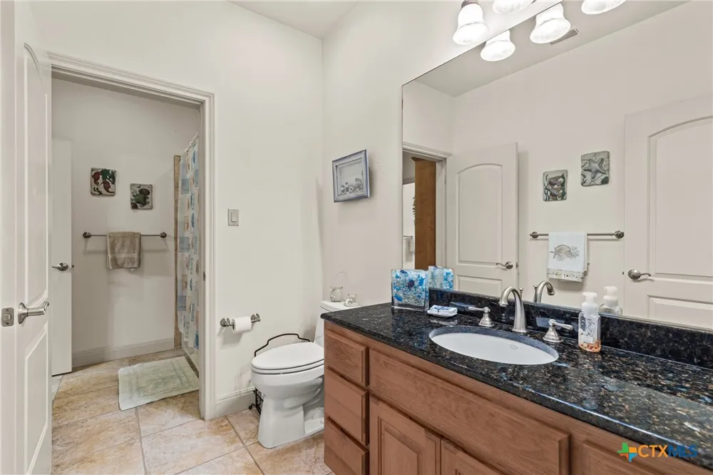204 Kendall Jackson Comfort, TX 78013
