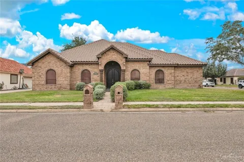 2405 W Rhin Drive