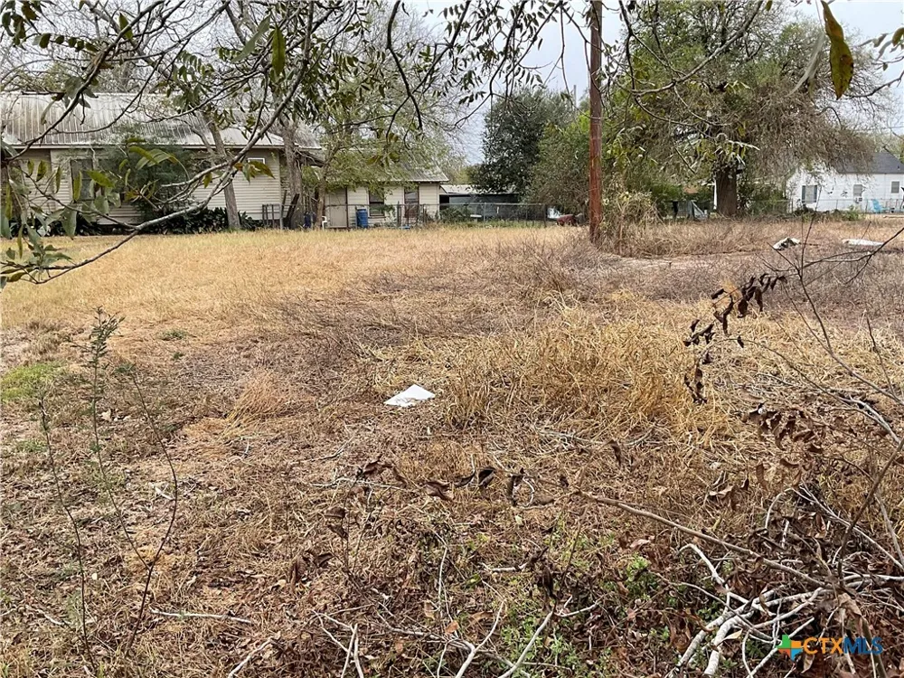 310 Stockdale Street Cuero, TX 77954