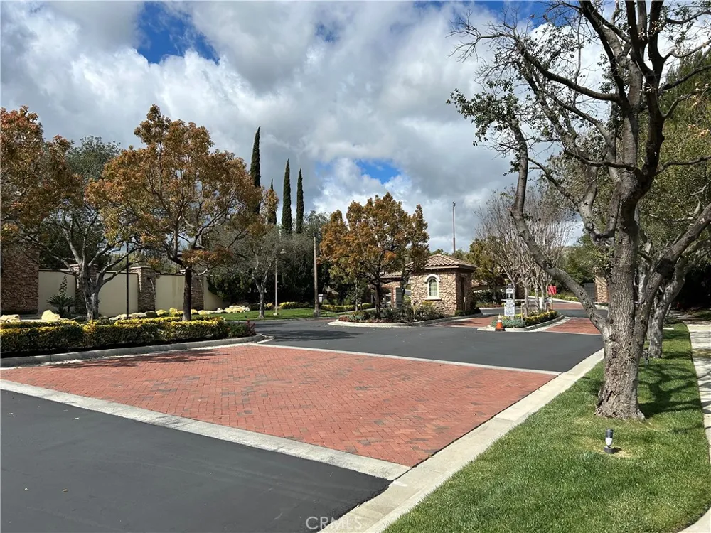 16567 Vellano Club Dr Chino Hills, CA 91709