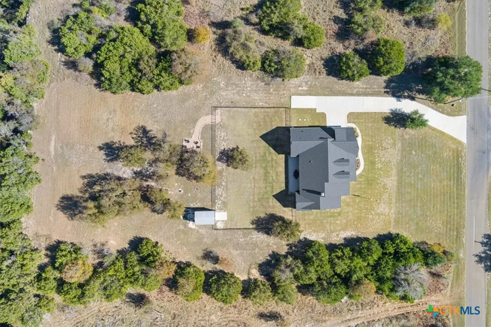 1250 E Creekview Drive Salado, TX 76571