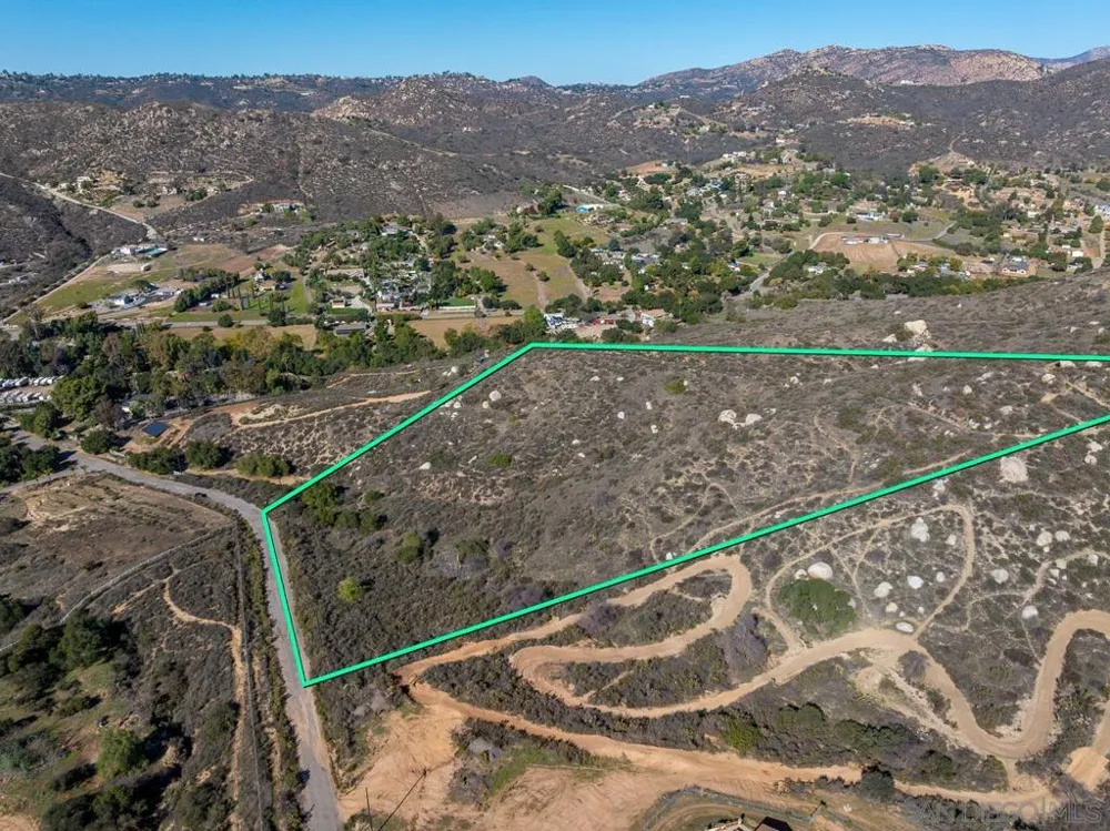Stallion Oaks Rd El Cajon, CA 92019