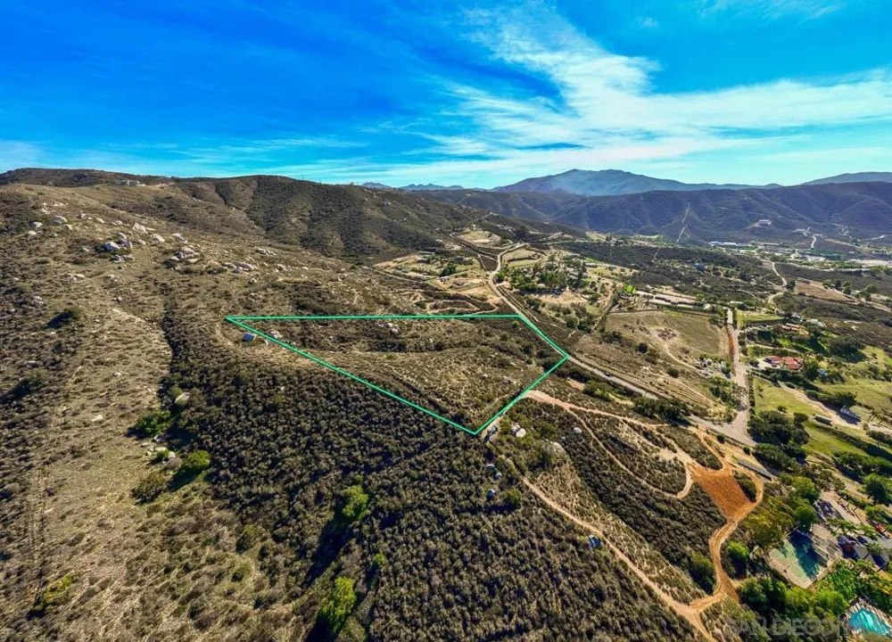 Stallion Oaks Rd El Cajon, CA 92019