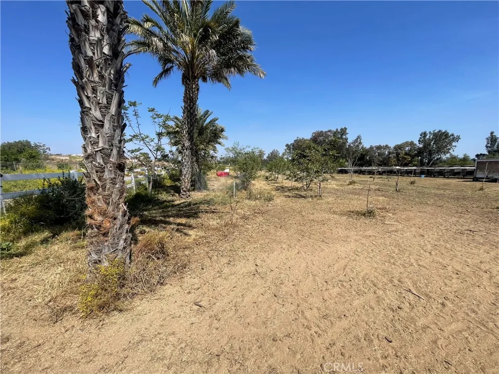 22285 Old Elsinore Road Perris, CA 92570