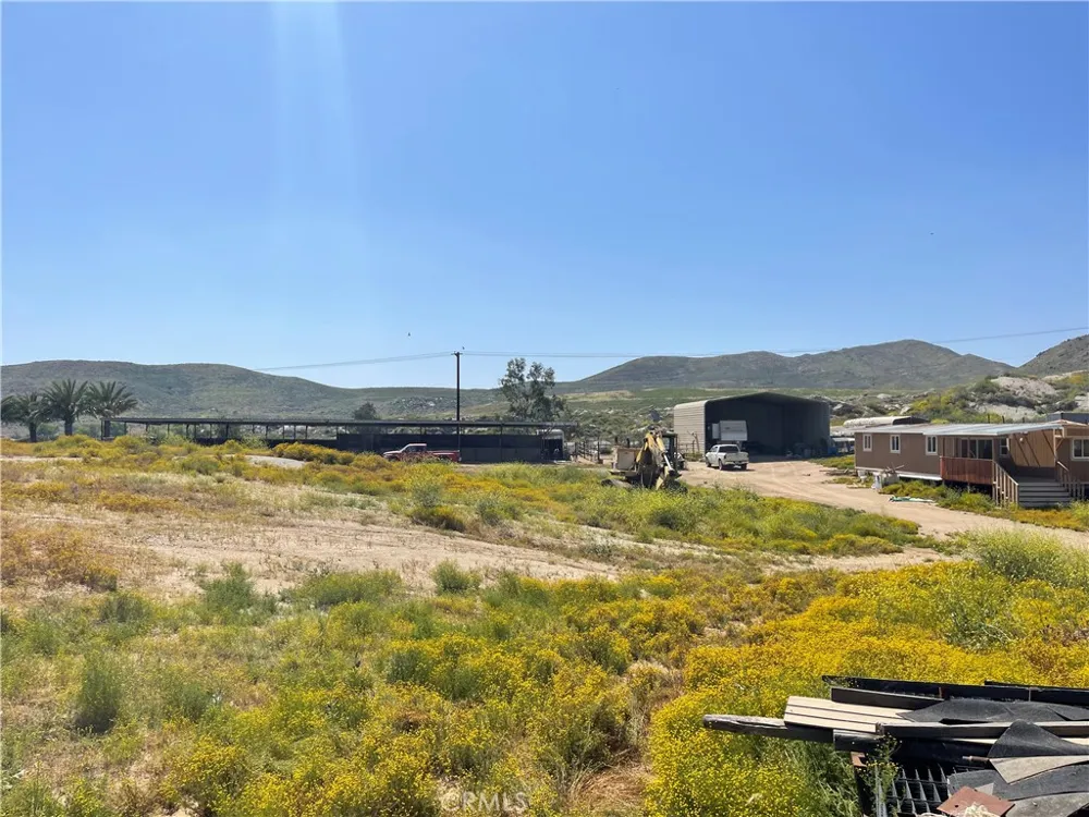 22285 Old Elsinore Road Perris, CA 92570
