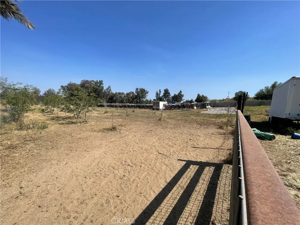 22285 Old Elsinore Road Perris, CA 92570