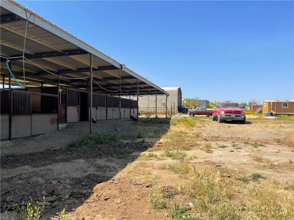 22285 Old Elsinore Road Perris, CA 92570