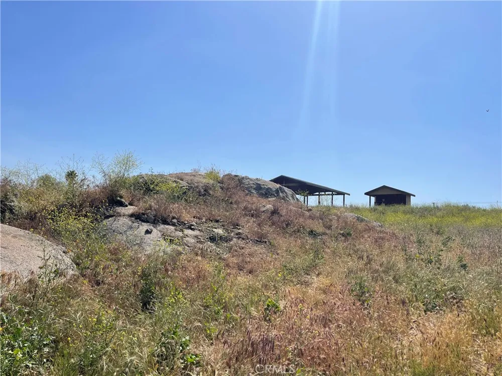 22285 Old Elsinore Road Perris, CA 92570