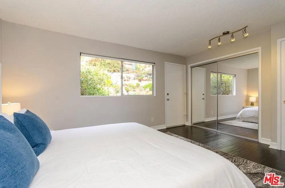 18065 Coastline Drive #1 Malibu, CA 90265