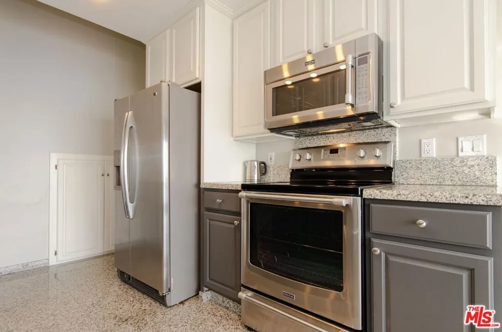 18065 Coastline Drive #1 Malibu, CA 90265