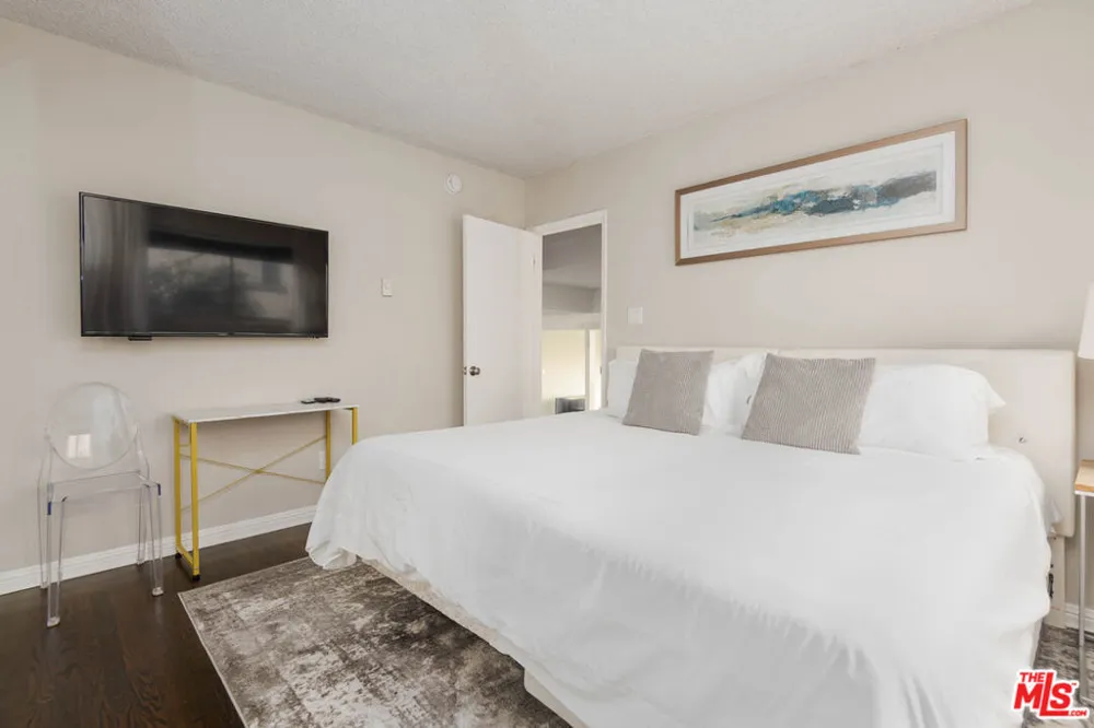 18065 Coastline Drive #1 Malibu, CA 90265
