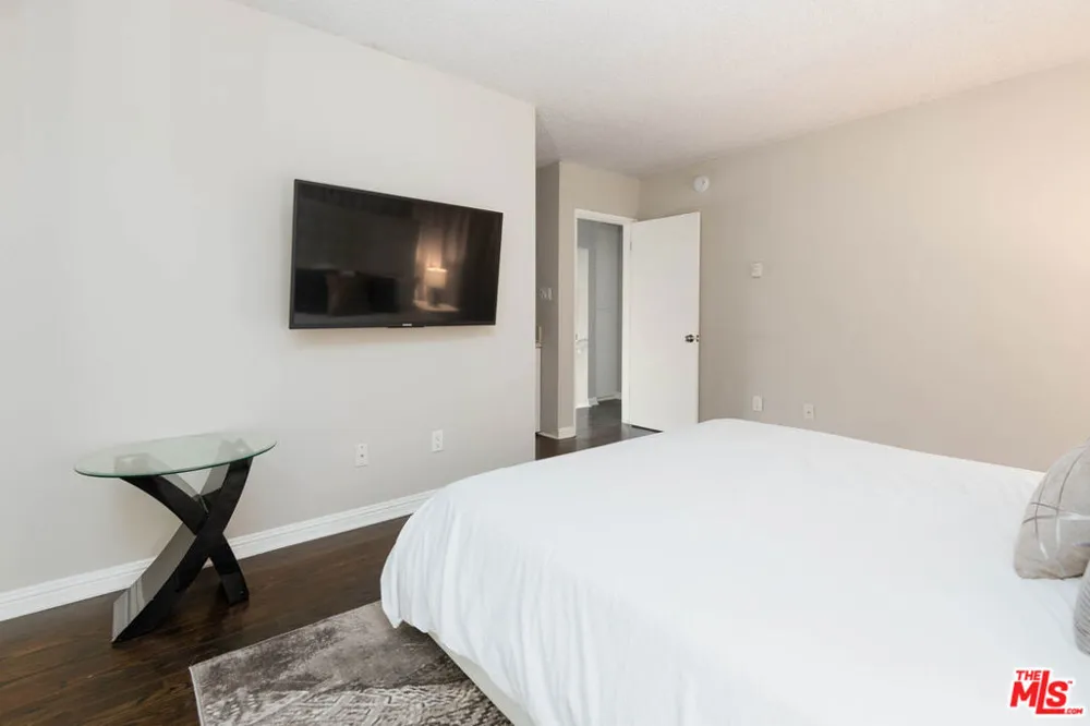 18065 Coastline Drive #1 Malibu, CA 90265