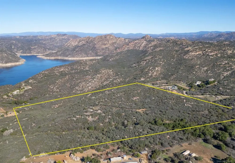 12494 Buena Vida Rd Lakeside, CA 92040