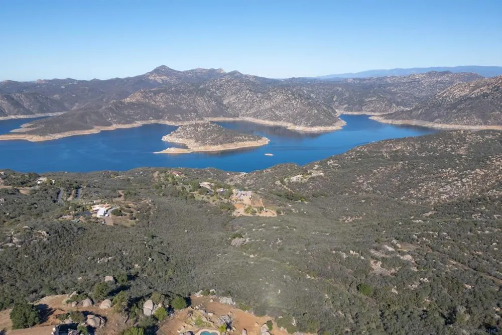 12494 Buena Vida Rd Lakeside, CA 92040