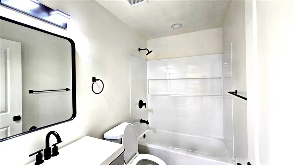 15917 Prairie #2 Lawndale, CA 90260