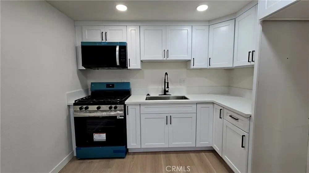 15917 Prairie #2 Lawndale, CA 90260