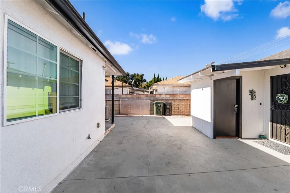587 E Arrow Upland, CA 91786
