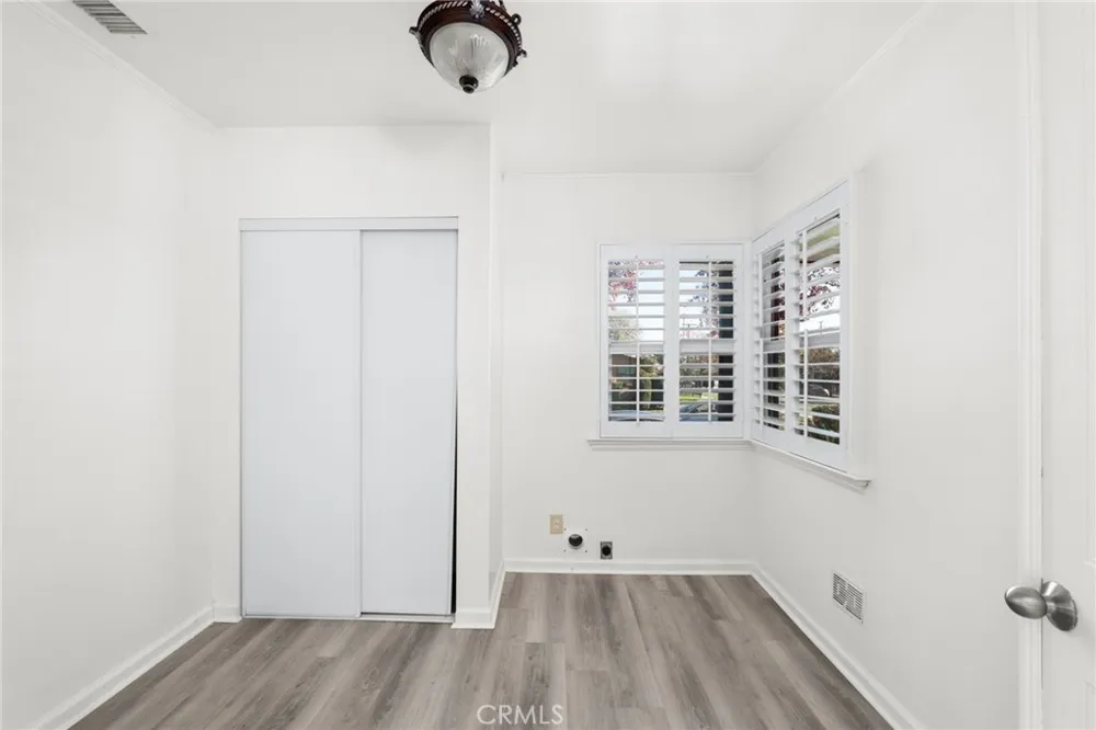587 E Arrow Upland, CA 91786