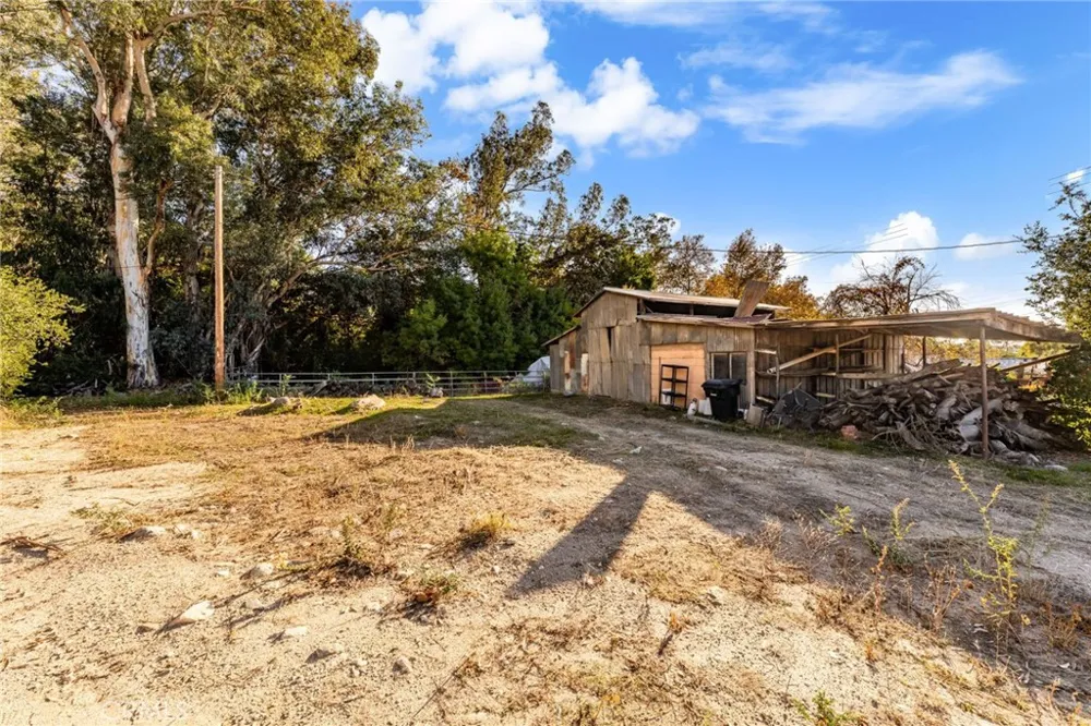 2700 Mill Creek Road Mentone, CA 92359