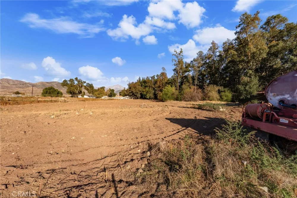 2700 Mill Creek Road Mentone, CA 92359