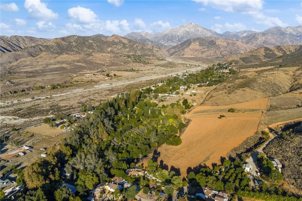 2700 Mill Creek Road Mentone, CA 92359