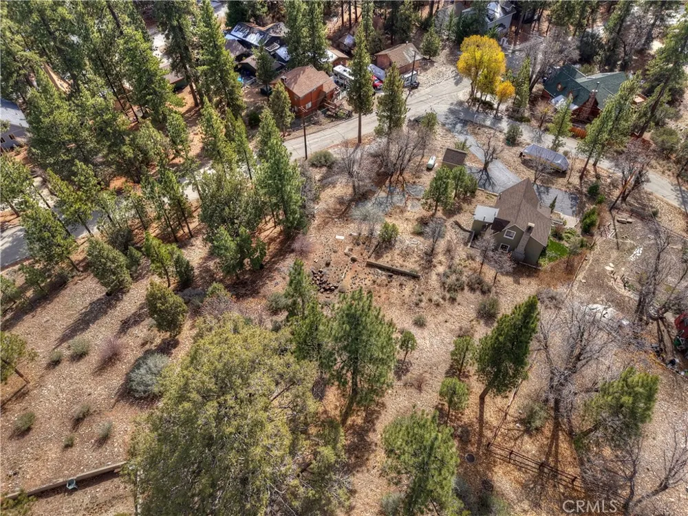 1115 Fawnskin Drive Fawnskin, CA 92333