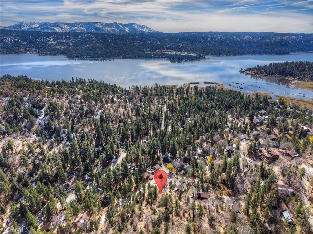 1115 Fawnskin Drive Fawnskin, CA 92333