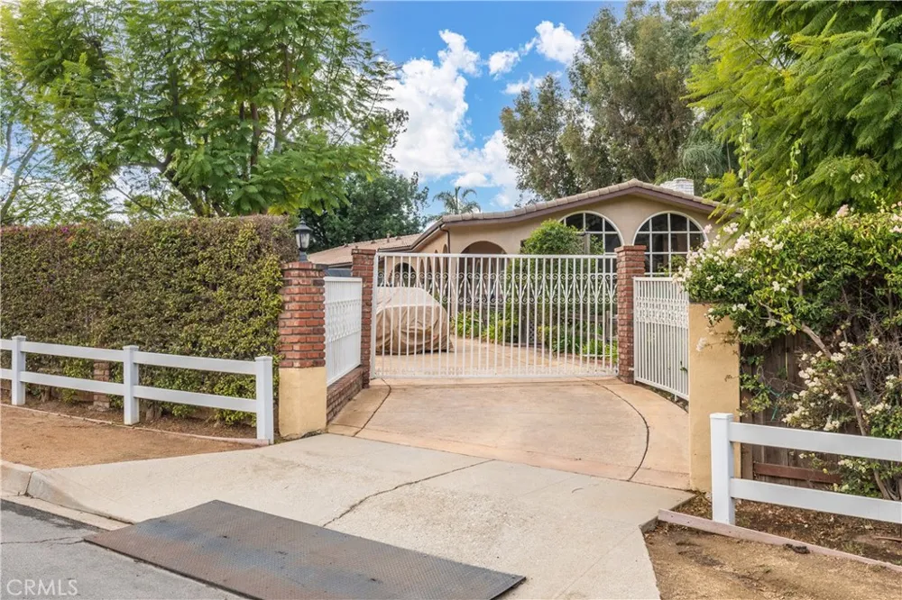 175 Mount Olive Drive Bradbury, CA 91008
