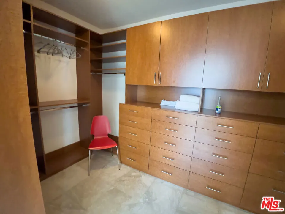 29282 CIRCLE DRIVE Agoura Hills, CA 91301
