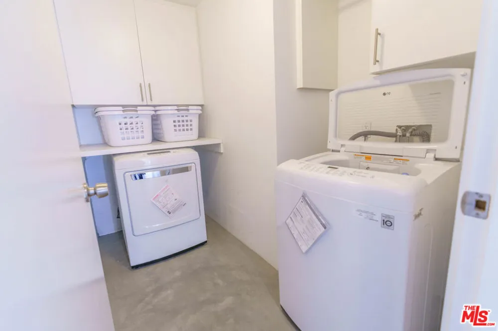 29282 CIRCLE DRIVE Agoura Hills, CA 91301