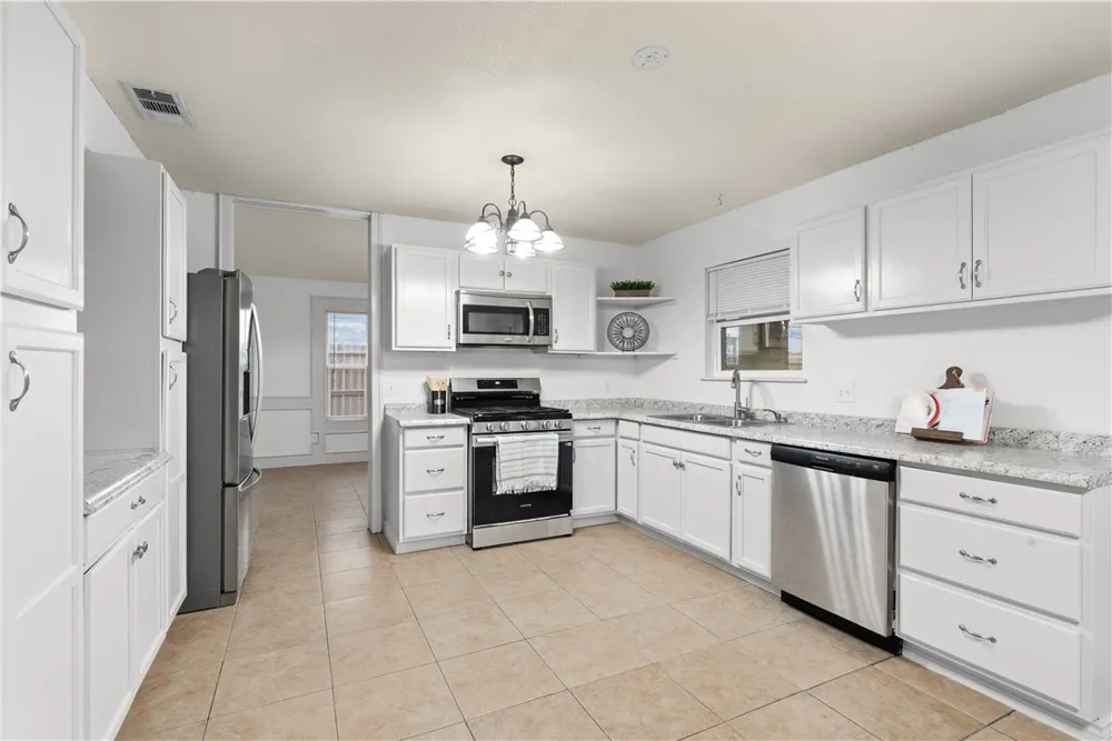 8101 Barrogate Drive Corpus Christi, TX 78409