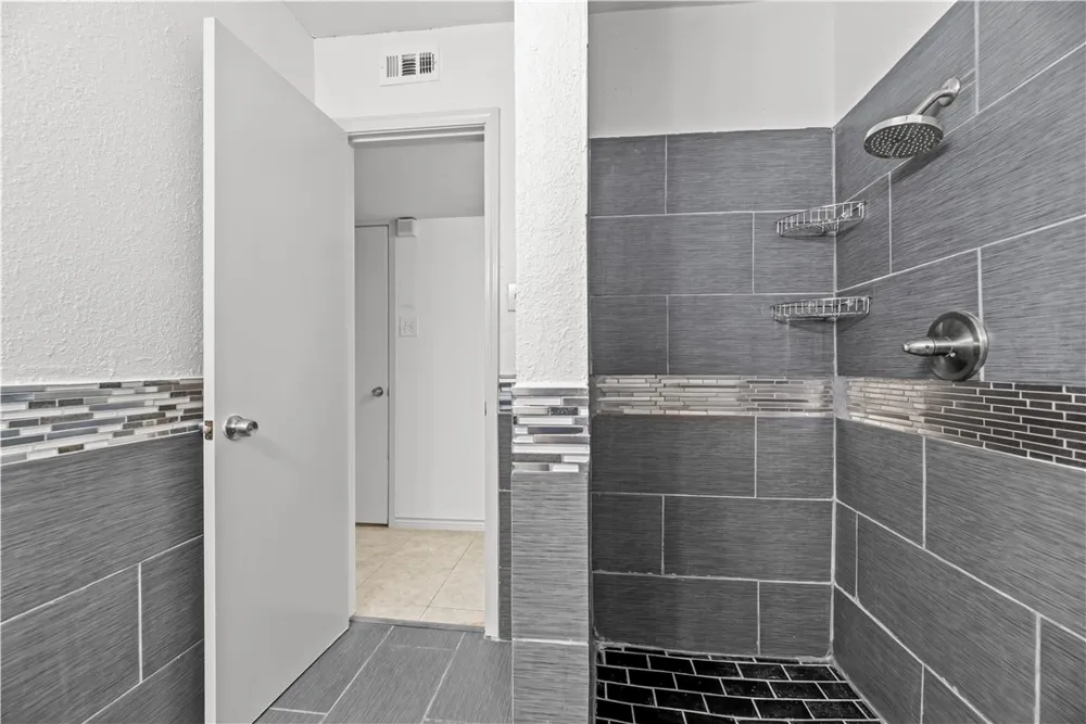 8101 Barrogate Drive Corpus Christi, TX 78409