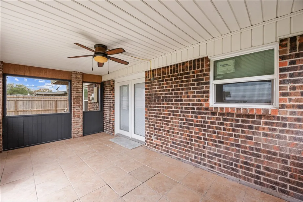 8101 Barrogate Drive Corpus Christi, TX 78409