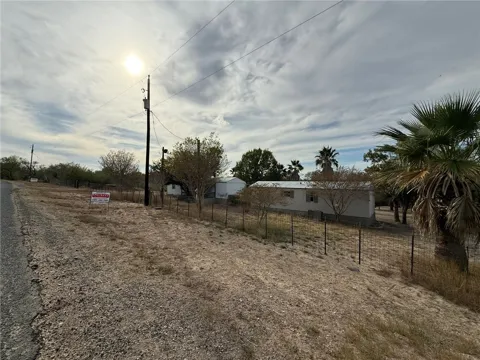 123 Choke Canyon Estates
