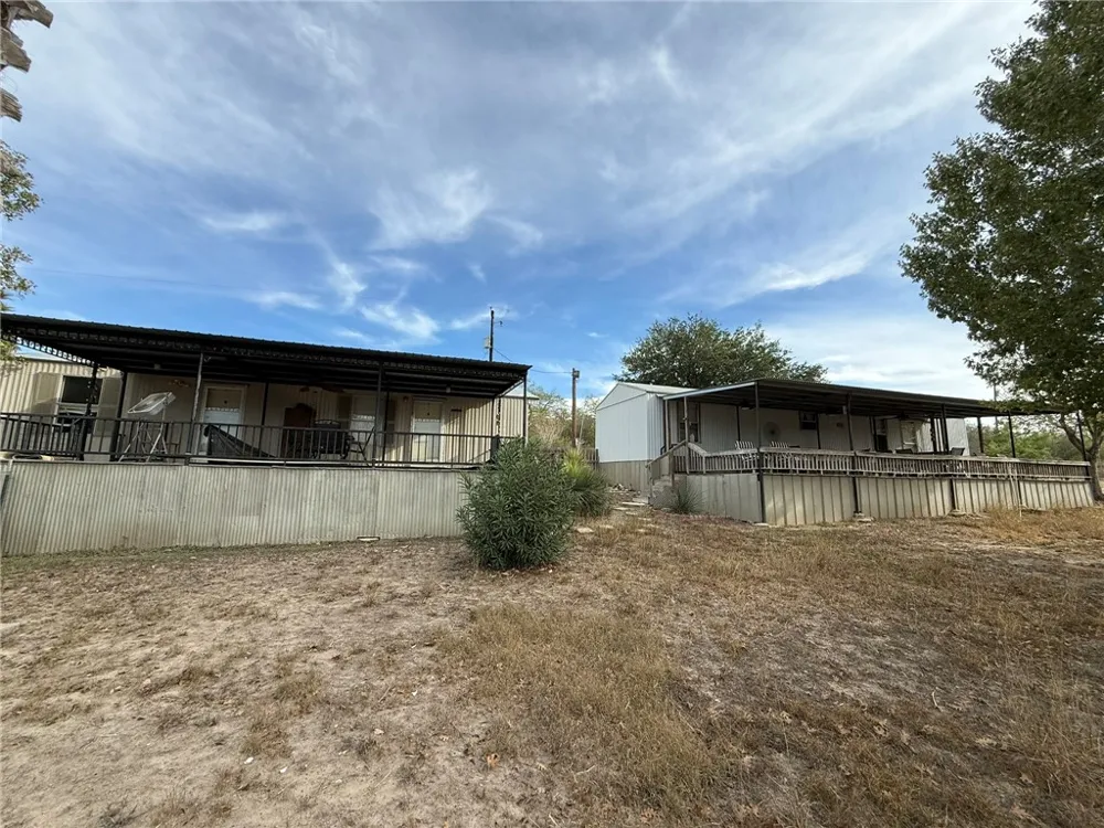 123 Choke Canyon Estates Three Rivers, TX 78071