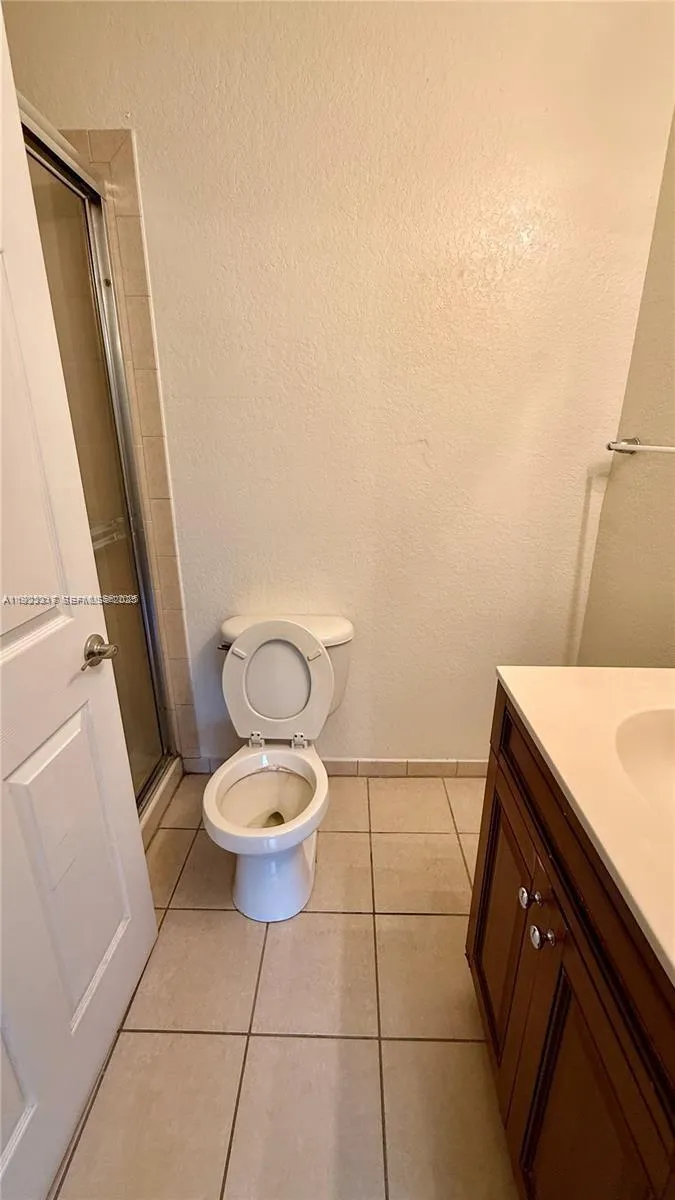 1918 Alamanda Way Riviera Beach, FL 33404
