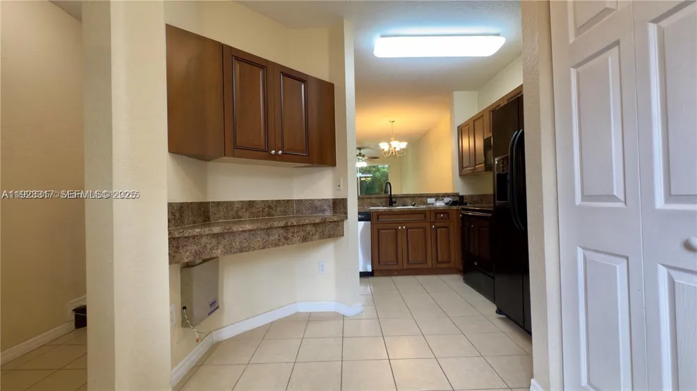 1918 Alamanda Way Riviera Beach, FL 33404
