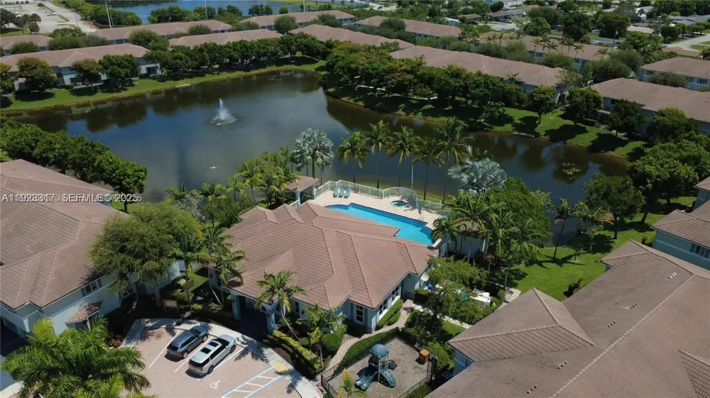 1918 Alamanda Way Riviera Beach, FL 33404