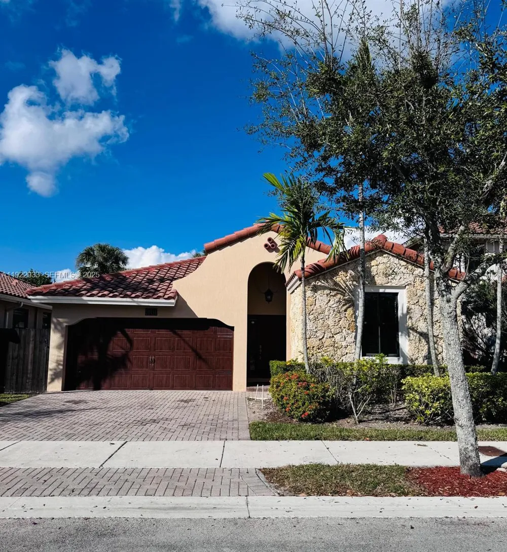 10131 NW 10th St Miami, FL 33172