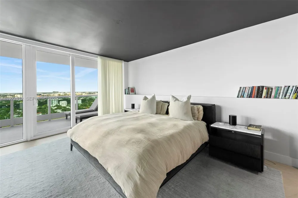 2127 Brickell Ave #3005 Miami, FL 33129