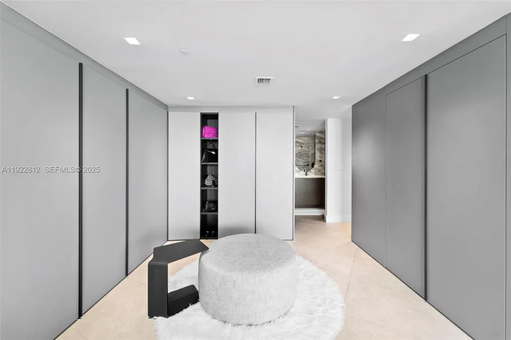 2127 Brickell Ave #3005 Miami, FL 33129