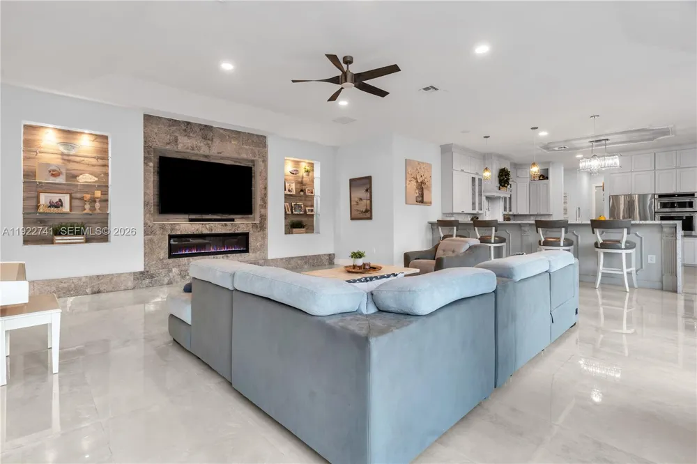 15701 SW 254th St Homestead, FL 33031