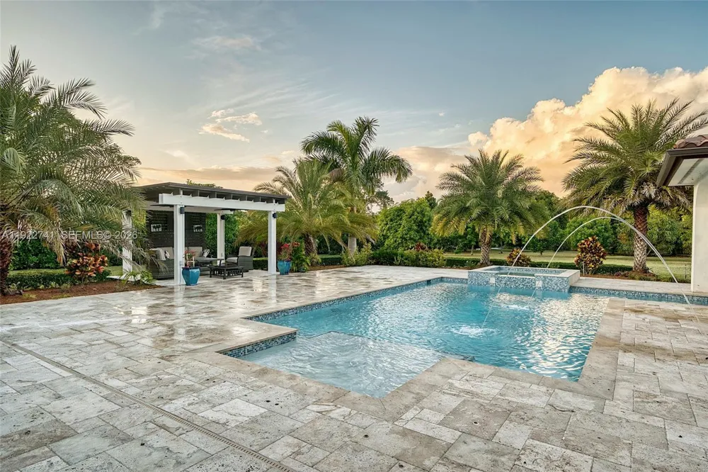 15701 SW 254th St Homestead, FL 33031