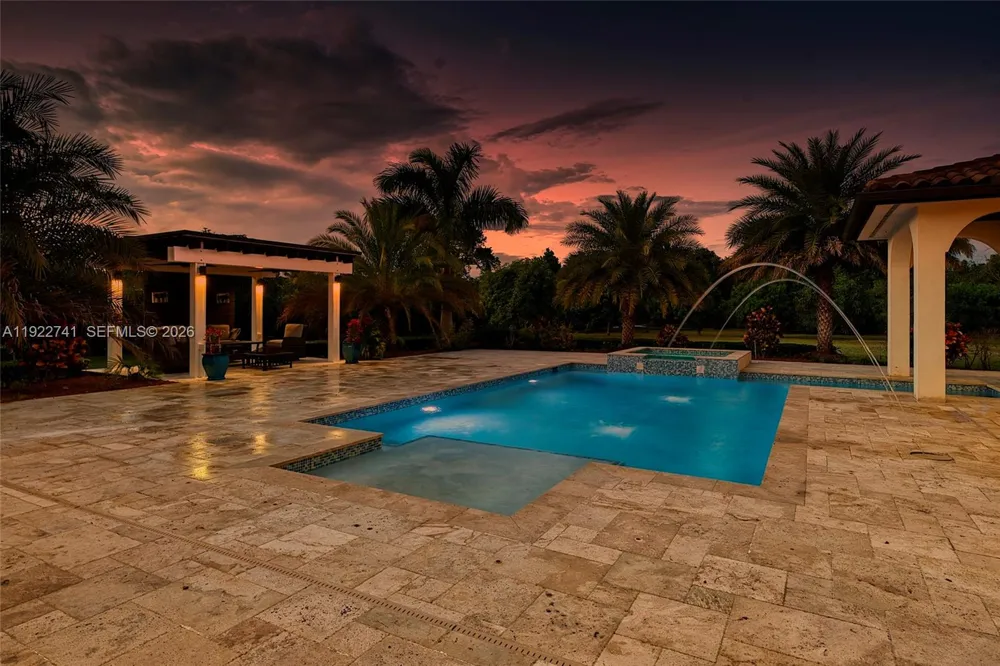 15701 SW 254th St Homestead, FL 33031