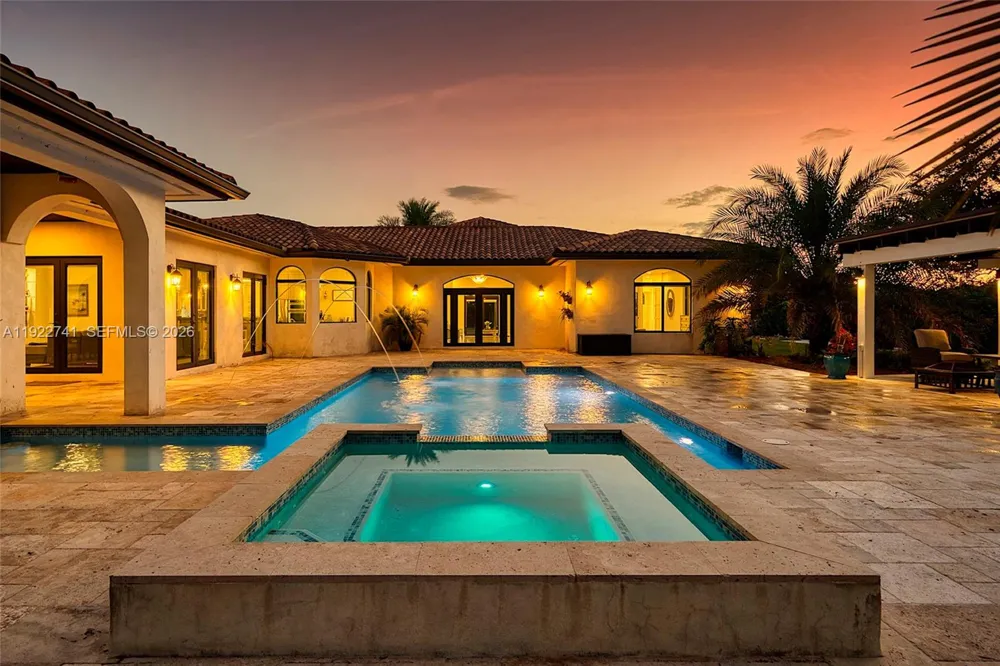 15701 SW 254th St Homestead, FL 33031